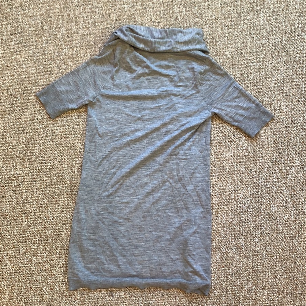 Gray tunic top - Picture 2 of 7